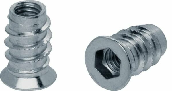 Závrtná matice M6x24mm