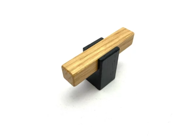 Nábytková knopka Nela dub lak/černá 12x12 mm