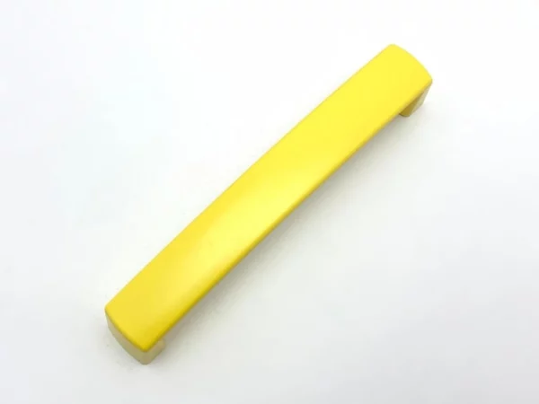 Nábytková úchytka Beny žlutá 128 mm